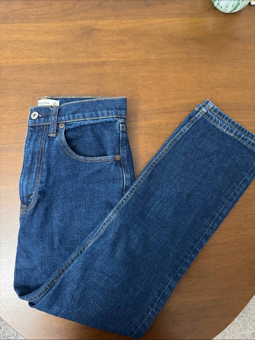 Women’s Abercrombie & Fitch 0P Medium Blue Jeans